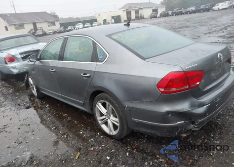2015 Volkswagen Passat 1.8T Se from USA, damaged, VIN 1VWBT7A39FC017773